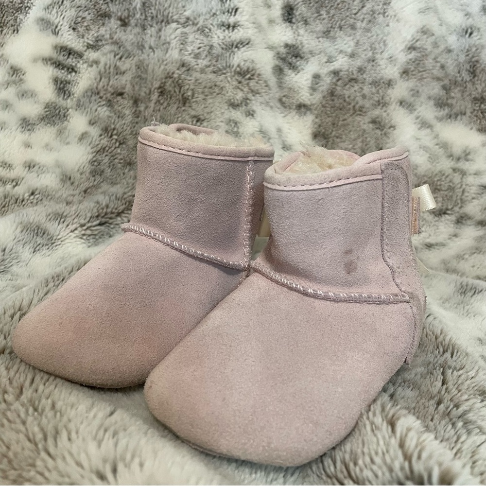UGG Jesse Bow ll bootie